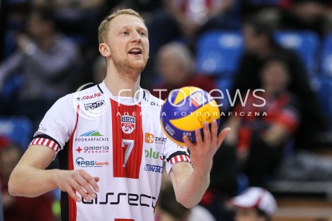  18.11.2017 RZESZOW <br />SIATKOWKA PLUS LIGA 2017/2018 MEN VOLLEYBALL POLAND POLISH PLUSLIGA LEAGUE SEASON 2017/2018 <br />MECZ ASSECO RESOVIA RZESZOW - CERRAD CZARNI RADOM <br />N/Z JAKUB JAROSZ SYLWETKA <br /> 