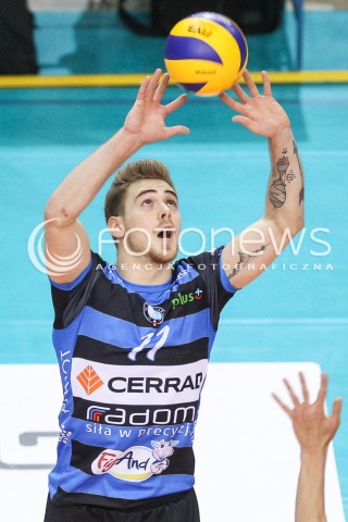  18.11.2017 RZESZOW <br />SIATKOWKA PLUS LIGA 2017/2018 MEN VOLLEYBALL POLAND POLISH PLUSLIGA LEAGUE SEASON 2017/2018 <br />MECZ ASSECO RESOVIA RZESZOW - CERRAD CZARNI RADOM <br />N/Z KAMIL DROSZYNSKI SYLWETKA <br /> 
