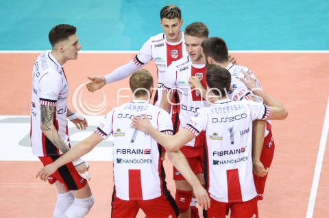  18.11.2017 RZESZOW <br />SIATKOWKA PLUS LIGA 2017/2018 MEN VOLLEYBALL POLAND POLISH PLUSLIGA LEAGUE SEASON 2017/2018 <br />MECZ ASSECO RESOVIA RZESZOW - CERRAD CZARNI RADOM <br />N/Z THIBAULT ROSSARD DOMINIK DEPOWSKI BARTLOMIEJ LEMANSKI RADOSC EMOCJE <br /> 