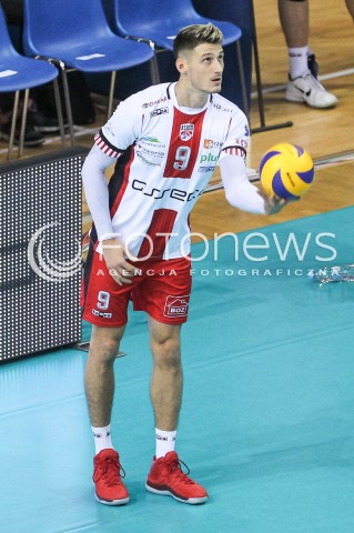  18.11.2017 RZESZOW <br />SIATKOWKA PLUS LIGA 2017/2018 MEN VOLLEYBALL POLAND POLISH PLUSLIGA LEAGUE SEASON 2017/2018 <br />MECZ ASSECO RESOVIA RZESZOW - CERRAD CZARNI RADOM <br />N/Z THIBAULT ROSSARD SYLWETKA <br /> 