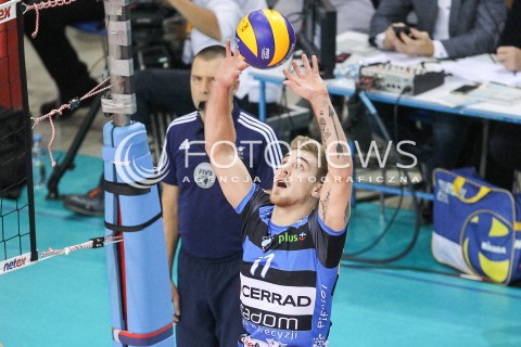  18.11.2017 RZESZOW <br />SIATKOWKA PLUS LIGA 2017/2018 MEN VOLLEYBALL POLAND POLISH PLUSLIGA LEAGUE SEASON 2017/2018 <br />MECZ ASSECO RESOVIA RZESZOW - CERRAD CZARNI RADOM <br />N/Z KAMIL DROSZYNSKI SYLWETKA <br /> 