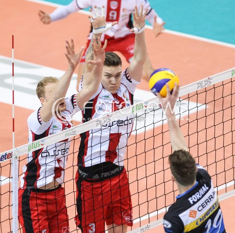  18.11.2017 RZESZOW <br />SIATKOWKA PLUS LIGA 2017/2018 MEN VOLLEYBALL POLAND POLISH PLUSLIGA LEAGUE SEASON 2017/2018 <br />MECZ ASSECO RESOVIA RZESZOW - CERRAD CZARNI RADOM <br />N/Z BARTLOMIEJ LEMANSKI JAKUB JAROSZ BLOK <br /> 