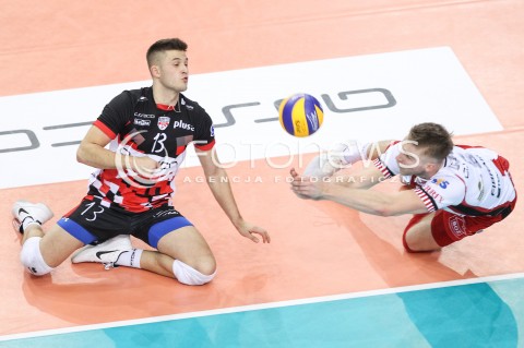  18.11.2017 RZESZOW <br />SIATKOWKA PLUS LIGA 2017/2018 MEN VOLLEYBALL POLAND POLISH PLUSLIGA LEAGUE SEASON 2017/2018 <br />MECZ ASSECO RESOVIA RZESZOW - CERRAD CZARNI RADOM <br />N/Z MATEUSZ MASLOWSKI DOMINIK DEPOWSKI <br /> 