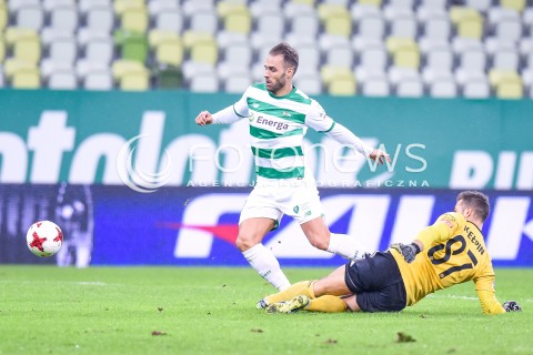  18.11.2017 GDANSK <br />PILKA NOZNA - EKSTRAKLASA SEZON 2017/2018<br />MECZ LECHIA GDANSK - WISLA PLOCK<br />N/Z MARCO PAIXAO SEWERYN KIELPIN AKCJA GOL NA 1:0<br /> 