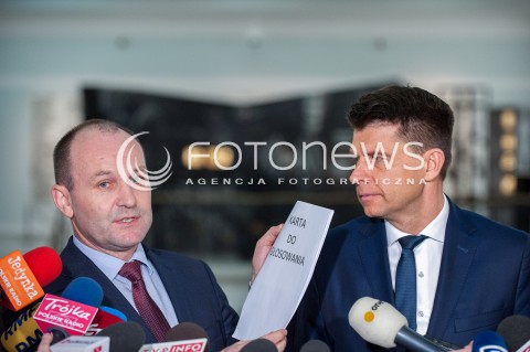 22.11.2017 WARSZAWA SEJM<br />52. POSIEDZENIE SEJMU RP<br />N/Z RYSZARD PETRU MAREK SOWA KONFERENCJA NA TEMAT KART DO GLOSOWANIA<br /> 