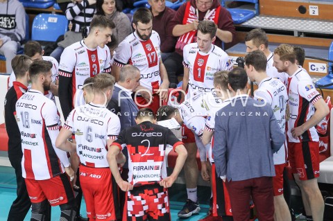 22.11.2017 RZESZOW <br />SIATKOWKA PLUS LIGA 2017/2018 MEN VOLLEYBALL POLAND POLISH PLUSLIGA LEAGUE SEASON 2017/2018 <br />MECZ ASSECO RESOVIA RZESZOW - ALURON VIRTU WARTA ZAWIERCIE <br />N/Z ROBERTO SERNIOTTI - I TRENER ( HEAD COACH ) MICHAL KEDZIERSKI MARCIN MOZDZONEK BARTLOMIEJ LEMANSKI <br /> 