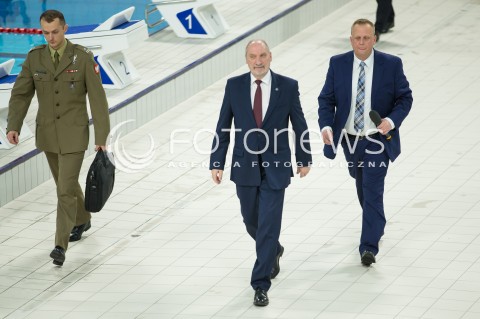  25.11.2017 LODZ<br />WIZYTA MINISTRA ANTONIEGO MACIEREWICZA W LODZI PODCZAS III GRAND PRIX W SKOKACH DO WODY<br />N/Z ANTONI MACIEREWICZ<br /> 