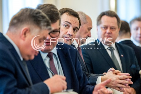  28.11.2017 WARSZAWA<br />POSIEDZENIE RADY MINISTROW<br />N/Z ZBIGNIEW ZIOBRO ANTONI MACIEREWICZ JAROSLAW ZIELINSKI<br /> 