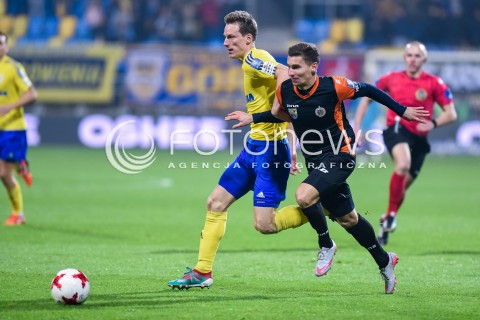  29.11.2017 GDYNIA<br />PILKA NOZNA - PUCHAR POLSKI PZPN 2017/2018<br />MECZ ARKA GDYNIA - CHROBRY GLOGOW<br />N/Z TADEUSZ SOCHA KAROL DANIELAK<br /> 