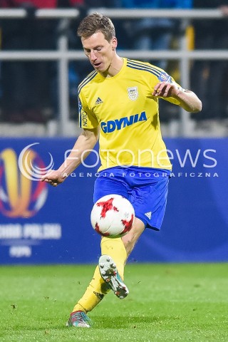  29.11.2017 GDYNIA<br />PILKA NOZNA - PUCHAR POLSKI PZPN 2017/2018<br />MECZ ARKA GDYNIA - CHROBRY GLOGOW<br />N/Z TADEUSZ SOCHA<br /> 