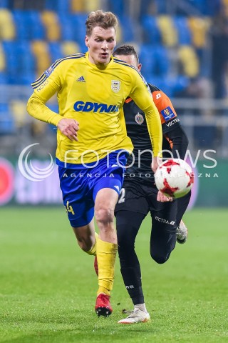  29.11.2017 GDYNIA<br />PILKA NOZNA - PUCHAR POLSKI PZPN 2017/2018<br />MECZ ARKA GDYNIA - CHROBRY GLOGOW<br />N/Z MICHAL ZEBRAKOWSKI<br /> 