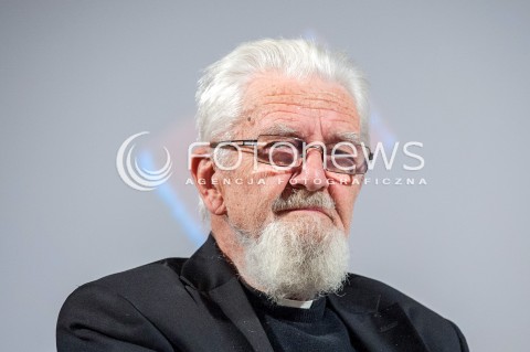  01.12.2017 WARSZAWA<br />SPOTKANIE Z KSIEDZEM ADAMEM BONIECKIM W MUZEUM POLIN PT. WOLNOSCI ODDAC NIE UMIEM <br />N/Z ADAM BONIECKI<br /> 