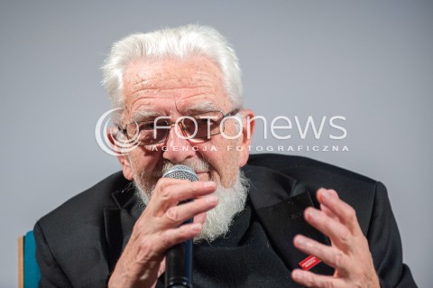  01.12.2017 WARSZAWA<br />SPOTKANIE Z KSIEDZEM ADAMEM BONIECKIM W MUZEUM POLIN PT. WOLNOSCI ODDAC NIE UMIEM <br />N/Z ADAM BONIECKI<br /> 