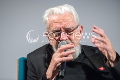  01.12.2017 WARSZAWA<br />SPOTKANIE Z KSIEDZEM ADAMEM BONIECKIM W MUZEUM POLIN PT. WOLNOSCI ODDAC NIE UMIEM <br />N/Z ADAM BONIECKI<br /> 