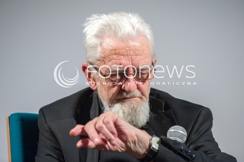  01.12.2017 WARSZAWA<br />SPOTKANIE Z KSIEDZEM ADAMEM BONIECKIM W MUZEUM POLIN PT. WOLNOSCI ODDAC NIE UMIEM <br />N/Z ADAM BONIECKI<br /> 