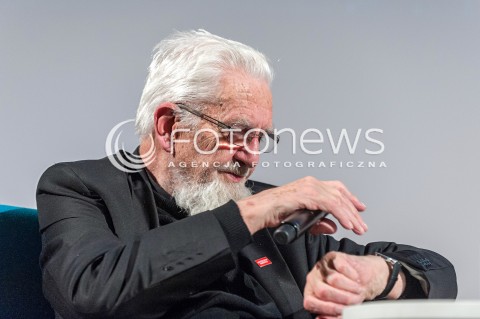  01.12.2017 WARSZAWA<br />SPOTKANIE Z KSIEDZEM ADAMEM BONIECKIM W MUZEUM POLIN PT. WOLNOSCI ODDAC NIE UMIEM <br />N/Z ADAM BONIECKI<br /> 