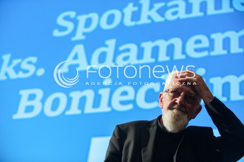  01.12.2017 WARSZAWA<br />SPOTKANIE Z KSIEDZEM ADAMEM BONIECKIM W MUZEUM POLIN PT. WOLNOSCI ODDAC NIE UMIEM <br />N/Z ADAM BONIECKI<br /> 