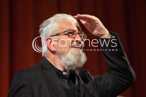  01.12.2017 WARSZAWA<br />SPOTKANIE Z KSIEDZEM ADAMEM BONIECKIM W MUZEUM POLIN PT. WOLNOSCI ODDAC NIE UMIEM <br />N/Z ADAM BONIECKI<br /> 