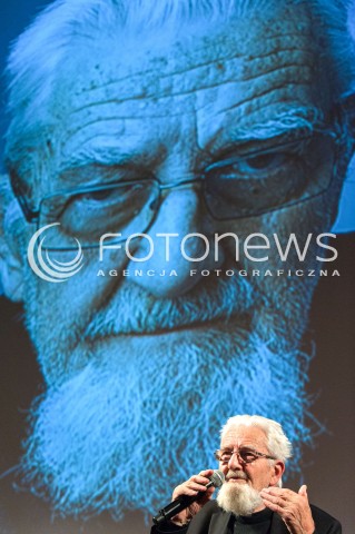  01.12.2017 WARSZAWA<br />SPOTKANIE Z KSIEDZEM ADAMEM BONIECKIM W MUZEUM POLIN PT. WOLNOSCI ODDAC NIE UMIEM <br />N/Z ADAM BONIECKI<br /> 