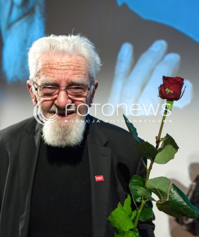  01.12.2017 WARSZAWA<br />SPOTKANIE Z KSIEDZEM ADAMEM BONIECKIM W MUZEUM POLIN PT. WOLNOSCI ODDAC NIE UMIEM <br />N/Z ADAM BONIECKI<br /> 