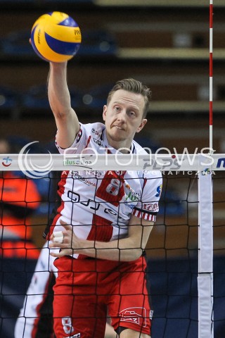  01.12.2017 RZESZOW<br />SIATKOWKA PLUSLIGA 2017/2018 MEN VOLLEYBALL POLAND POLISH PLUS LIGA LEAGUE SEASON 2017/2018<br />MECZ ASSECO RESOVIA RZESZOW - ONICO WARSZAWA <br />N/Z ELVISS KRASTINS SYLWETKA ATAK <br /> 