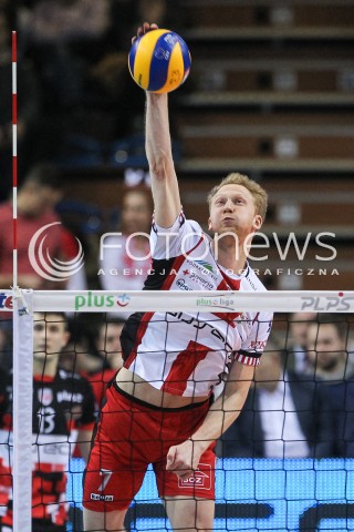  01.12.2017 RZESZOW<br />SIATKOWKA PLUSLIGA 2017/2018 MEN VOLLEYBALL POLAND POLISH PLUS LIGA LEAGUE SEASON 2017/2018<br />MECZ ASSECO RESOVIA RZESZOW - ONICO WARSZAWA <br />N/Z JAKUB JAROSZ SYLWETKA ATAK <br /> 