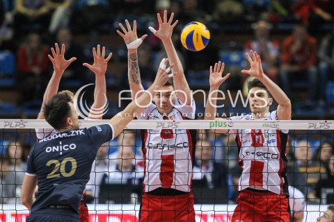  01.12.2017 RZESZOW<br />SIATKOWKA PLUSLIGA 2017/2018 MEN VOLLEYBALL POLAND POLISH PLUS LIGA LEAGUE SEASON 2017/2018<br />MECZ ASSECO RESOVIA RZESZOW - ONICO WARSZAWA <br />N/Z ALEKSANDER SLIWKA BARTLOMIEJ LEMANSKI BLOK <br /> 