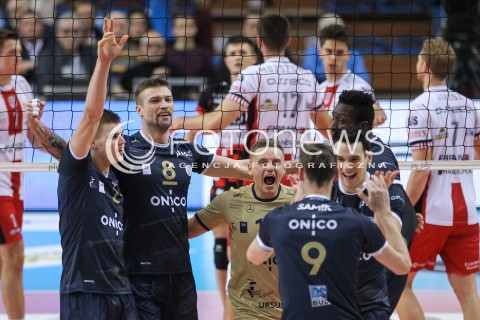  01.12.2017 RZESZOW<br />SIATKOWKA PLUSLIGA 2017/2018 MEN VOLLEYBALL POLAND POLISH PLUS LIGA LEAGUE SEASON 2017/2018<br />MECZ ASSECO RESOVIA RZESZOW - ONICO WARSZAWA <br />N/Z BARTOSZ KWOLEK ANDRZEJ WRONA DAMIAN WOJTASZEK ANTOINE BRIZARD RADOSC EMOCJE <br /> 