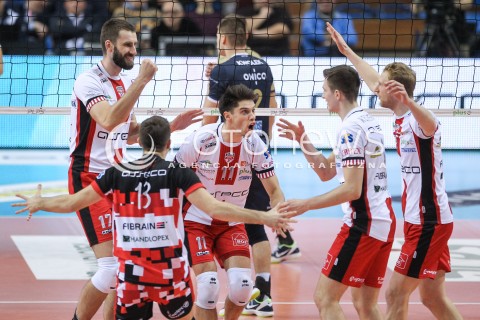  01.12.2017 RZESZOW<br />SIATKOWKA PLUSLIGA 2017/2018 MEN VOLLEYBALL POLAND POLISH PLUS LIGA LEAGUE SEASON 2017/2018<br />MECZ ASSECO RESOVIA RZESZOW - ONICO WARSZAWA <br />N/Z ALEKSANDER SLIWKA MARCIN MOZDZONEK MICHAL KEDZIERSKI RADOSC EMOCJE <br /> 