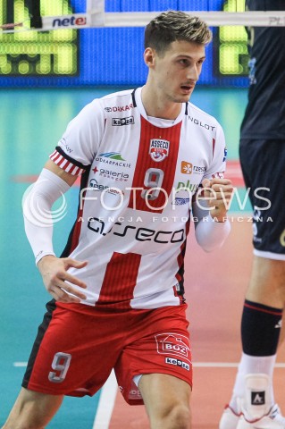  01.12.2017 RZESZOW<br />SIATKOWKA PLUSLIGA 2017/2018 MEN VOLLEYBALL POLAND POLISH PLUS LIGA LEAGUE SEASON 2017/2018<br />MECZ ASSECO RESOVIA RZESZOW - ONICO WARSZAWA <br />N/Z THIBAULT ROSSARD RADOSC EMOCJE SYLWETKA <br /> 