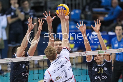  01.12.2017 RZESZOW<br />SIATKOWKA PLUSLIGA 2017/2018 MEN VOLLEYBALL POLAND POLISH PLUS LIGA LEAGUE SEASON 2017/2018<br />MECZ ASSECO RESOVIA RZESZOW - ONICO WARSZAWA <br />N/Z ANDRZEJ WRONA WOJCIECH WLODARCZYK BLOK <br /> 