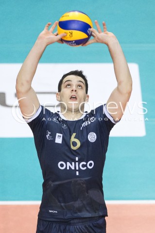  01.12.2017 RZESZOW<br />SIATKOWKA PLUSLIGA 2017/2018 MEN VOLLEYBALL POLAND POLISH PLUS LIGA LEAGUE SEASON 2017/2018<br />MECZ ASSECO RESOVIA RZESZOW - ONICO WARSZAWA <br />N/Z ANTOINE BRIZARD SYLWETKA <br /> 