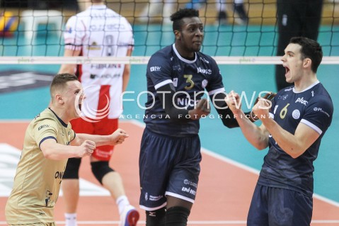  01.12.2017 RZESZOW<br />SIATKOWKA PLUSLIGA 2017/2018 MEN VOLLEYBALL POLAND POLISH PLUS LIGA LEAGUE SEASON 2017/2018<br />MECZ ASSECO RESOVIA RZESZOW - ONICO WARSZAWA <br />N/Z DAMIAN WOJTASZEK ANTOINE BRIZARD SHARONE VERNON - EVANS RADOSC EMOCJE <br /> 