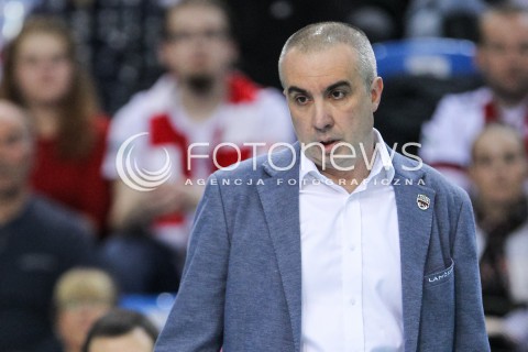  01.12.2017 RZESZOW<br />SIATKOWKA PLUSLIGA 2017/2018 MEN VOLLEYBALL POLAND POLISH PLUS LIGA LEAGUE SEASON 2017/2018<br />MECZ ASSECO RESOVIA RZESZOW - ONICO WARSZAWA <br />N/Z ROBERTO SERNIOTTI - I TRENER ( HEAD COACH ) SYLWETKA<br /> 