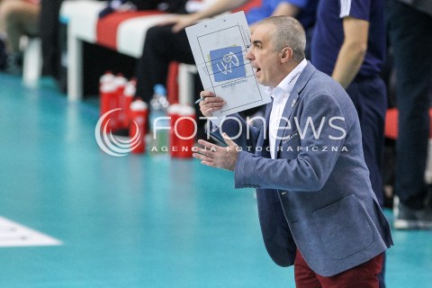  01.12.2017 RZESZOW<br />SIATKOWKA PLUSLIGA 2017/2018 MEN VOLLEYBALL POLAND POLISH PLUS LIGA LEAGUE SEASON 2017/2018<br />MECZ ASSECO RESOVIA RZESZOW - ONICO WARSZAWA <br />N/Z ROBERTO SERNIOTTI - I TRENER ( HEAD COACH ) SYLWETKA<br /> 