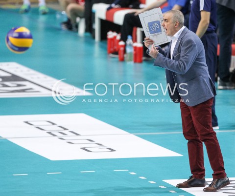  01.12.2017 RZESZOW<br />SIATKOWKA PLUSLIGA 2017/2018 MEN VOLLEYBALL POLAND POLISH PLUS LIGA LEAGUE SEASON 2017/2018<br />MECZ ASSECO RESOVIA RZESZOW - ONICO WARSZAWA <br />N/Z ROBERTO SERNIOTTI - I TRENER ( HEAD COACH ) SYLWETKA<br /> 