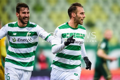  01.12.2017 GDANSK <br />PILKA NOZNA - EKSTRAKLASA SEZON 2017/2018<br />MECZ LECHIA GDANSK - SLASK WROCLAW<br />N/Z BLAZEJ AUGUSTYN MARCO PAIXAO RADOSC BRAMKA GOL NA 1:0<br /> 