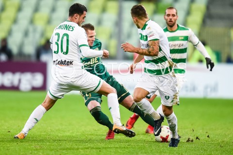  01.12.2017 GDANSK <br />PILKA NOZNA - EKSTRAKLASA SEZON 2017/2018<br />MECZ LECHIA GDANSK - SLASK WROCLAW<br />N/Z JOAO NUNES MARCIN ROBAK MATO MILOS FLAVIO PAIXAO<br /> 