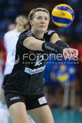  03.12.2017 RZESZOW <br />SIATKOWKA LIGA SIATKOWKI KOBIET LSK 2017/2018 WOMEN VOLLEYBALL POLAND POLISH LEAGUE <br />MECZ DEVELOPRES SKYRES RZESZOW - LKS COMMERCECON LODZ <br />N/Z IZABELA KOWALINSKA SYLWETKA <br /> 