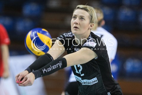  03.12.2017 RZESZOW <br />SIATKOWKA LIGA SIATKOWKI KOBIET LSK 2017/2018 WOMEN VOLLEYBALL POLAND POLISH LEAGUE <br />MECZ DEVELOPRES SKYRES RZESZOW - LKS COMMERCECON LODZ <br />N/Z IZABELA KOWALINSKA SYLWETKA <br /> 