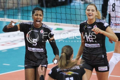  03.12.2017 RZESZOW <br />SIATKOWKA LIGA SIATKOWKI KOBIET LSK 2017/2018 WOMEN VOLLEYBALL POLAND POLISH LEAGUE <br />MECZ DEVELOPRES SKYRES RZESZOW - LKS COMMERCECON LODZ <br />N/Z REGIANE BIDIAS ZUZANNA EFIMIENKO - MLOTKOWSKA RADOSC EMOCJE <br /> 