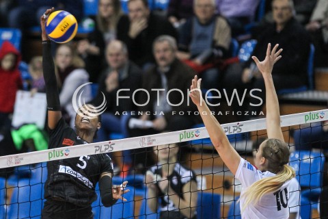  03.12.2017 RZESZOW <br />SIATKOWKA LIGA SIATKOWKI KOBIET LSK 2017/2018 WOMEN VOLLEYBALL POLAND POLISH LEAGUE <br />MECZ DEVELOPRES SKYRES RZESZOW - LKS COMMERCECON LODZ <br />N/Z REGIANE BIDIAS <br /> 