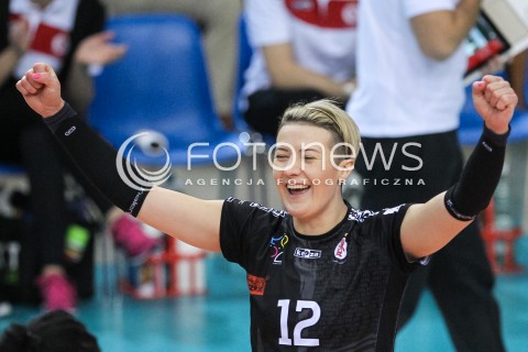  03.12.2017 RZESZOW <br />SIATKOWKA LIGA SIATKOWKI KOBIET LSK 2017/2018 WOMEN VOLLEYBALL POLAND POLISH LEAGUE <br />MECZ DEVELOPRES SKYRES RZESZOW - LKS COMMERCECON LODZ <br />N/Z IZABELA KOWALINSKA RADOSC EMOCJE SYLWETKA <br /> 