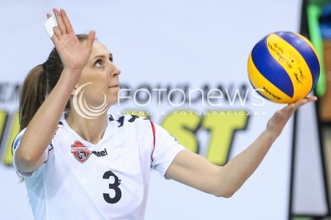  03.12.2017 RZESZOW <br />SIATKOWKA LIGA SIATKOWKI KOBIET LSK 2017/2018 WOMEN VOLLEYBALL POLAND POLISH LEAGUE <br />MECZ DEVELOPRES SKYRES RZESZOW - LKS COMMERCECON LODZ <br />N/Z MONIKA PTAK SYLWETKA <br /> 