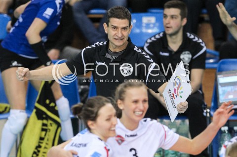  03.12.2017 RZESZOW <br />SIATKOWKA LIGA SIATKOWKI KOBIET LSK 2017/2018 WOMEN VOLLEYBALL POLAND POLISH LEAGUE <br />MECZ DEVELOPRES SKYRES RZESZOW - LKS COMMERCECON LODZ <br />N/Z LORENZO MICELLI - I TRENER ( HEAD COACH ) RADOSC EMOCJE <br /> 