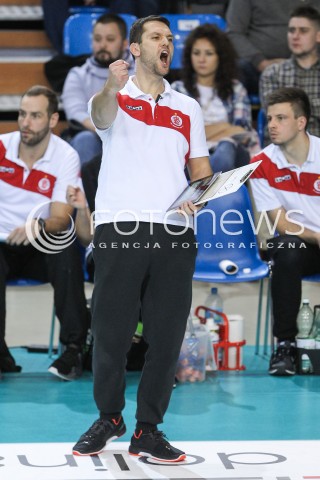  03.12.2017 RZESZOW <br />SIATKOWKA LIGA SIATKOWKI KOBIET LSK 2017/2018 WOMEN VOLLEYBALL POLAND POLISH LEAGUE <br />MECZ DEVELOPRES SKYRES RZESZOW - LKS COMMERCECON LODZ <br />N/Z MICHAL MASEK - I TRENER ( HEAD COACH ) SYLWETKA RADOSC EMOCJE <br /> 