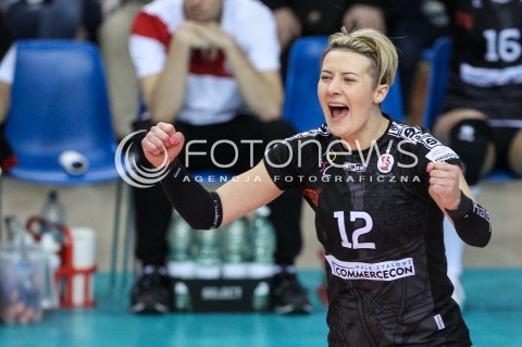  03.12.2017 RZESZOW <br />SIATKOWKA LIGA SIATKOWKI KOBIET LSK 2017/2018 WOMEN VOLLEYBALL POLAND POLISH LEAGUE <br />MECZ DEVELOPRES SKYRES RZESZOW - LKS COMMERCECON LODZ <br />N/Z IZABELA KOWALINSKA SYLWETKA RADOSC EMOCJE <br /> 