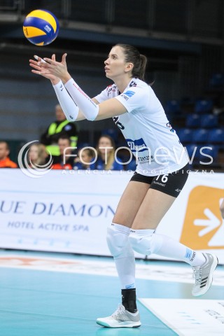  03.12.2017 RZESZOW <br />SIATKOWKA LIGA SIATKOWKI KOBIET LSK 2017/2018 WOMEN VOLLEYBALL POLAND POLISH LEAGUE <br />MECZ DEVELOPRES SKYRES RZESZOW - LKS COMMERCECON LODZ <br />N/Z ANNA KACZMAR SYLWETKA <br /> 