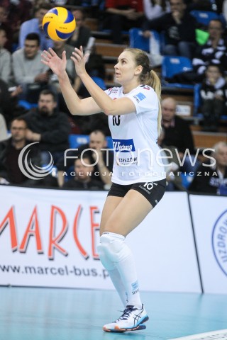  03.12.2017 RZESZOW <br />SIATKOWKA LIGA SIATKOWKI KOBIET LSK 2017/2018 WOMEN VOLLEYBALL POLAND POLISH LEAGUE <br />MECZ DEVELOPRES SKYRES RZESZOW - LKS COMMERCECON LODZ <br />N/Z ADELA HELIC SYLWETKA <br /> 