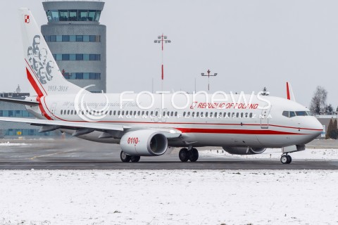  05.12.2017  LOTNISKO RZESZOW - JASIONKA<br />LOTY TRENINGOWE NOWEGO SAMOLOTU RZADOWEGO BOEING 737 NR BOCZNY 0110 W SPECJALNYM MALOWANIU OKOLICZNOSCIOWYM NA 100-LECIE ODZYSKANIA NIEPODLEGLOSCI. NA OGONIE SAMOLOTU WIDNIEJE SYLWETKA JOZEFA PILSUDSKIEGO<br />SAMOLOT WEJDZIE DO SLUZBY W POLOWIE 2018 ROKU I BEDZIE SLUZYL DO TRANSPORTU NAJWAZNIEJSZYCH OSOB W PANSTWIE <br />N/Z NOWY SAMOLOT RZADOWY BOEING 737-86X<br /> 